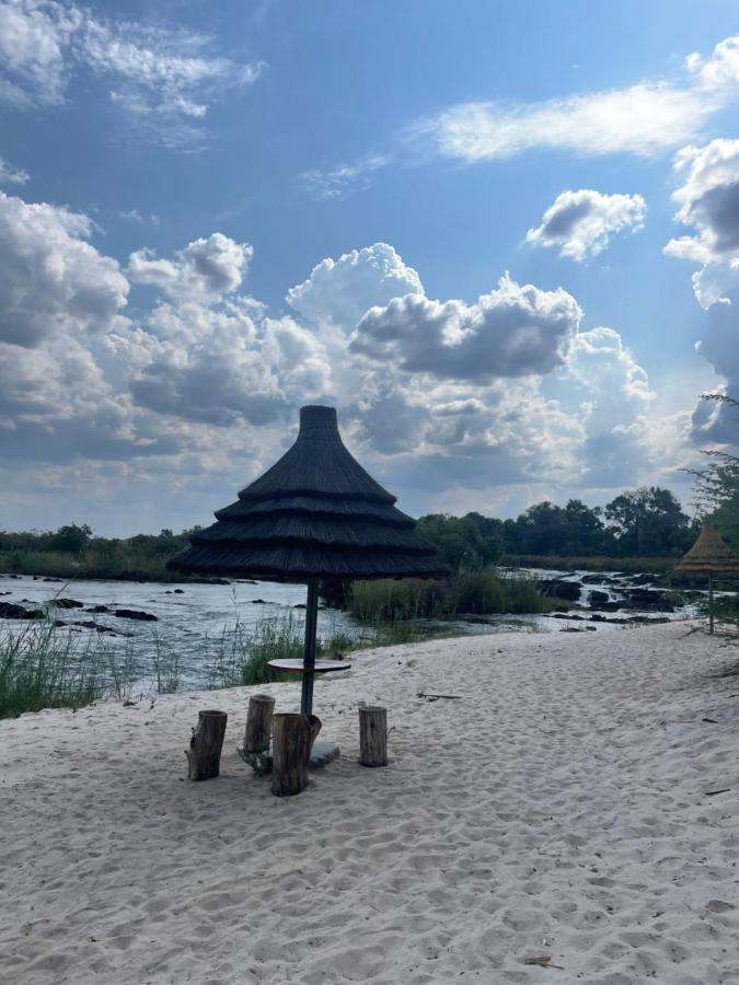 White Sands Lodge Divundu Экстерьер фото